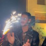 Alejandro Speitzer Instagram - De festejo 🎂 Soy acuario