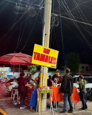 Alejandro Speitzer Instagram - Culichiiiitooooown
Mis paisanos, las mixtas, los tomateros, el agüita de cebada.. Lo que extrañaba mi tierra 🤍