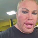 Aleksandr Shpak Instagram - В эту ИГРУ можно играть вдвоём. И это только ещё начало. Думаю путин скоро вырубить связь россиянам что бы меньше знали