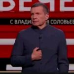 Aleksandr Shpak Instagram - Кремлёвские пропагандисты получили новый приказ: запугивать Францию Один говорит, что РФ может ударить по их базе в Сенегале, а другой, явно не в себе, предлагает французам уже начинать считать гробы. вы сначала свои гробы озвучьте 👌