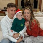 Aleksandr Tarasov Instagram - Год был не из легких, но прекрасный, потому что у нас появился наш сыночек — Ваня. Мы стали чемпионами везде, где можно 🏆 А те, с кем нам не по пути, откололись… Спасибо всем, кто рядом, спасибо всем, кого рядом нет! Всех с Новым Годом! Будьте здоровы и счастливы в 2024 году ❤️🎊🙏🏻