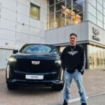 Aleksandr Tarasov Instagram - Знакомьтесь, в моем семействе пополнение! Это настоящий БУЙВОЛ 🦬 Мы подходим друг другу?😏 Спасибо @cadillac_avilon за то что так быстро доставили, самую взорванную на свете комплектацию!🔥💸