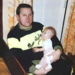 Aleksandr Tarasov Instagram - Сегодня моему папе исполнилось бы 75 лет! Вечная память и огромная любовь!❤️🙏🏻 Зацените на второй фотке, у меня соска, а батя на новом стиле!🔥 Вот в кого я шарю за шмот!☺️