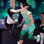 Aleksandr Tarasov Instagram - T-killah 2023 год - Баскетболист!!✊🏼🏀 Ворвались в Медийную Баскетбольную лигу с двух ног!! Все нас считали аутсайдерами, потому что у нас была всего неделя на подготовку команды, но по итогу двух туров - мы на 3 месте из 12 команд!✊🏼 Так держать @rodina_media !! А еще у меня самые лютые подкрадули!!👟