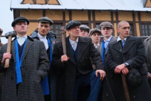 Aleksey Shcherbakov Instagram - Поздравьте, это первая карусель в моём Инстаграме, какая фотка понравилась больше?
Кто угадает, тот угадал.