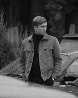 Aleksey Shcherbakov Instagram - 1. Сру, друг на шухере
2. Подловили
3. Всем хорошего дня