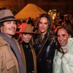 Alessandra Ambrosio Instagram - Aprés-ski ultimate fun times with @revolve & @fwrd #REVOLVEwinter #FWRDwinter 🎿⛷️❄️ The Snow Lodge