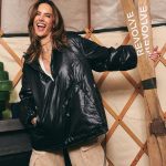 Alessandra Ambrosio Instagram - Aprés-ski ultimate fun times with @revolve & @fwrd #REVOLVEwinter #FWRDwinter 🎿⛷️❄️ The Snow Lodge