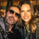 Alessandra Ambrosio Instagram - Aprés-ski ultimate fun times with @revolve & @fwrd #REVOLVEwinter #FWRDwinter 🎿⛷️❄️ The Snow Lodge
