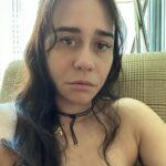 Alessandra Negrini Instagram - Todo dia quando me olho no espelho vejo uma pessoa diferente. Isso pode revelar um certo caos interno, ter de reconstruir um si próprio permanentemente, mas não deixa de ser potencialmente criativo. Alguém se identifica ou isso é coisa só de gente atriz/ator ?😳🥸🤓🤩😩😇🐶🐼🐷🐰