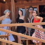 Alessandra Negrini Instagram - Nossa road trip chega ao fim! Só posso dizer uma coisa: foi lindo! Meninas do Brasil, isso é pra vcs: viagem com suas amigas! Não esperem muito tempo! Deem seu jeito , arrumem as malas e tchau! É tão importante esse carinho! @aurea.maranhao @valdalinoartista @eelibarros Atins - Lençóis Maranhenses