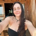 Alessandra Negrini Instagram - Nossa road trip chega ao fim! Só posso dizer uma coisa: foi lindo! Meninas do Brasil, isso é pra vcs: viagem com suas amigas! Não esperem muito tempo! Deem seu jeito , arrumem as malas e tchau! É tão importante esse carinho! @aurea.maranhao @valdalinoartista @eelibarros Atins - Lençóis Maranhenses