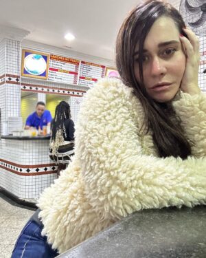 Alessandra Negrini Instagram - Muito bom!
😜💋