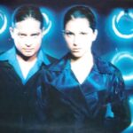 Alessandra Rosaldo Instagram - Hoy toca el turno en nuestro #TBT de una de nuestras favoritas. ✨💙 Amor de papel de 1998 junto a una de las coreografías más icónicas que todos recordamos, seguimos bailando y disfrutando en los escenarios. 🙌🏼 ¿Del 1 al 10 que tanto les gusta esta canción consentidos? 👀✨