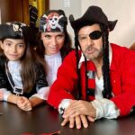 Alessandra Rosaldo Instagram - Mi niña hermosa 👧🏻 Te amo con todo mi ser. ¡Feliz día a todos los niños y niñas! #DeViajeConLosDerbez #NuevaTemporada Disponible solo en @primevideomx 🌎 @vix @vixplus 🇺🇸