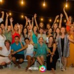 Alessandra Rosaldo Instagram - THE~SEA~SON 🌊 Ayyyyyyyy ay ayyyyy!! Dicen que no hay 5o malo y así lo confirmamos en esta 5a edición; nuestra 1a hospedándonos en @intercontinentalcozumelresort Todo estuvo increíble; la comida, el lugar, OMG el servicio🔝, nuestras diferentes sedes para cada mañana de #bootcamp y la energía mágica de las 31 almas que coincidimos en esta oportunidad de regalarnos unos días de movimiento, apapacho e introspección🫶🏻 Qué bonito contar con el apoyo de marcas maravillosas que también nos dicen que si🤩 Gracias @kalanobleas @nemisnacks @bnbcocoabar @elanutrition @flordelizbakery @a.mora.ti @naturabisse por consentirnos y acompañarnos🙌🏻 Nuestra misión se fortalece cada vez que tenemos la oportunidad de convivir con nuestra comunidad y podemos confirmar que en #MétodoM estamos haciendo algo bien; algo que impacta y que importa🤍 No se vayan con la finta, nuestros workouts son maravillosos🔥, pero una vez que te suscribes con nosotras, encuentras mucho más que un espacio para hacer ejercicio. Este nos lo llevamos para siempre en el corazón. G R A C I A S 💙 📸 @heartfeltunion