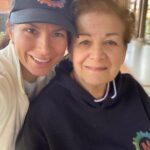 Alessandra Rosaldo Instagram - Feliz Día de las Madres mamita hermosa @gabybarrerog ✨♥️💐 ¡Qué privilegio tenerte cerquita y poder gozarte tanto! Gracias por tu apoyo incondicional e invaluable ayuda, por ser la mejor abuela, la mejor suegra, compañera de viaje ideal, peligrosa rival de Rummy, invencible armando rompecabezas y pésima para jugar Headbanz 🤣🤣🤣 Mamita, you make everything better. Te amo con toda mi alma ♥️♥️♥️