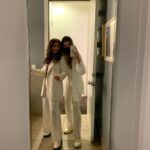 Alessia Cara Instagram - my third album turns 1 today! can’t explain how tightly I hold this one in my heart & how fondly I remember the days of making everything in / around it. happy 1st, In The Meantime—you kept me afloat!!! 🧡💙🧡💙🧡💙🧡💙