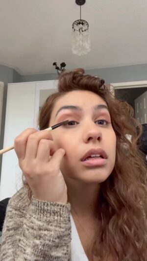 Alessia Cara Instagram - getting ready except You Let Me Down is repeatedly playing