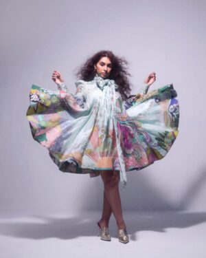 Alessia Cara Instagram - thank you @mood__magazine for having me🖤 full interview link in my story.
