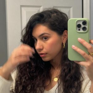 Alessia Cara Instagram - quick zhuzh (jeuje? zheush? zjuzj?)