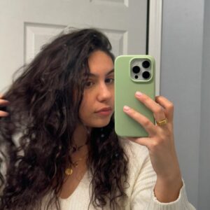 Alessia Cara Instagram - quick zhuzh (jeuje? zheush? zjuzj?)