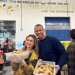 Alex Rodriguez Instagram - Thankful to be able to support Coach Finch and the @timberwolves & @minnesotalynx coaching staff today giving back to communities in Minnesota facing hunger during the holidays with @secondharvestheartland Minneapolis, Minnesota