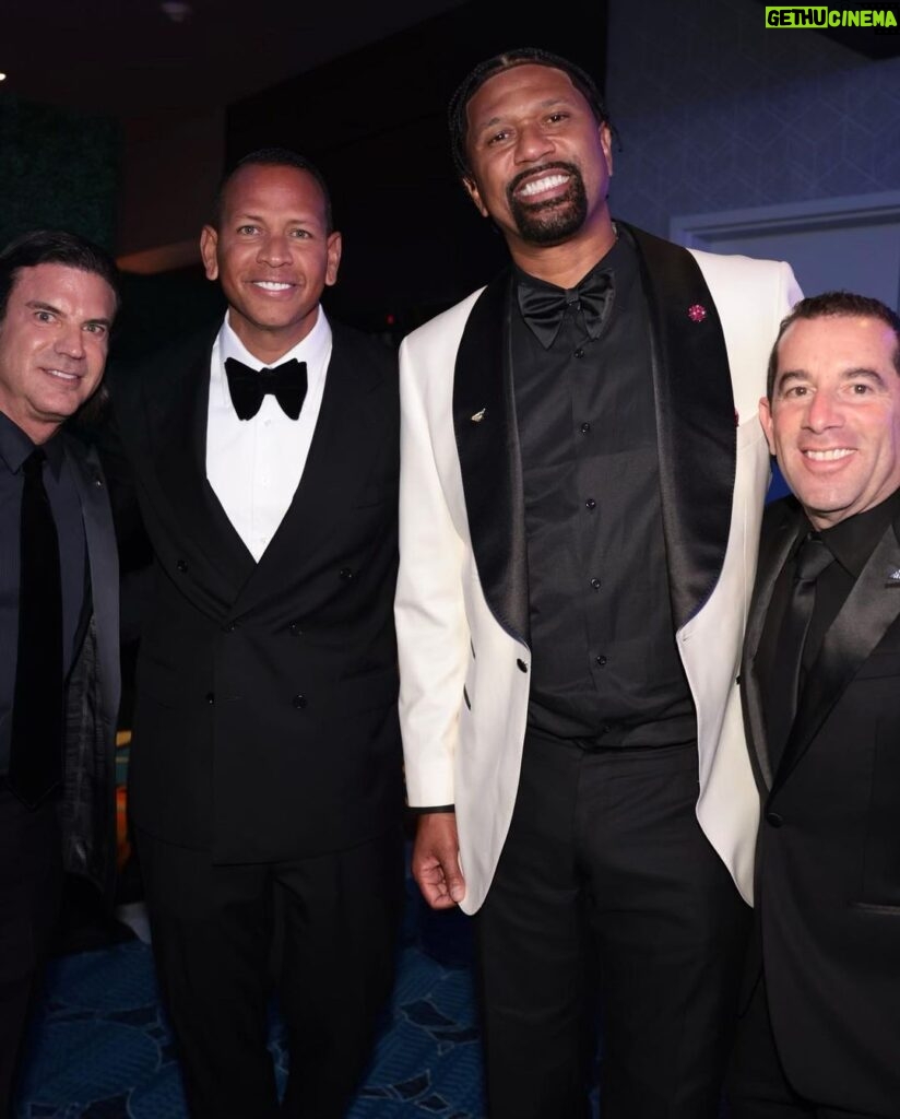 Alex Rodriguez Instagram - Amazing night, amazing cause. Thanks to @jayz and @michaelrubin for having us at the first @reform Casino Night, raising $24M for criminal justice reform. Atlantic City, New Jersey