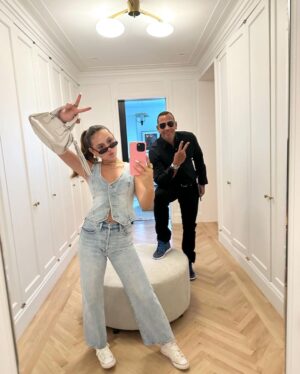 Alex Rodriguez Instagram - Happy National Daughters Day to @ellaarod and @thenatasharodriguez ❤️ So proud of the smart, charismatic, beautiful women you both are!