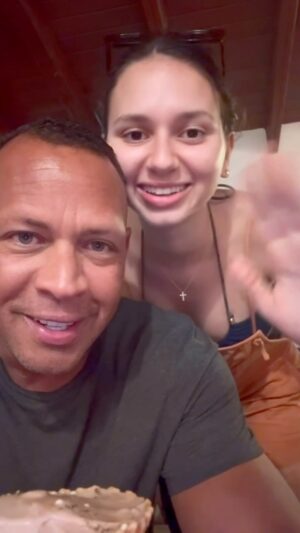 Alex Rodriguez Instagram - Hola, desde la Rupública Dominicana! 🇩🇴