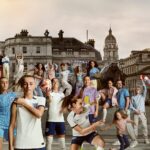 Alex Scott Instagram - Change doesn’t just come from leading on the pitch ,it comes from all the incredible people who are driving the game from the grassroots and beyond. So proud to be alongside of you in the Nike kit shoot. Over to you @lionesses - cheering for you all the way! @nikefootball @nikelondon in