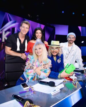 Alex Sparrow Instagram - The MASKED SINGER Season 4 😈🎭🥳
Не пропустите! Сегодня #Маска на НТВ в 20:20 ❤️