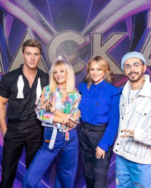 Alex Sparrow Instagram - The MASKED SINGER Season 4 😈🎭🥳
Не пропустите! Сегодня #Маска на НТВ в 20:20 ❤️