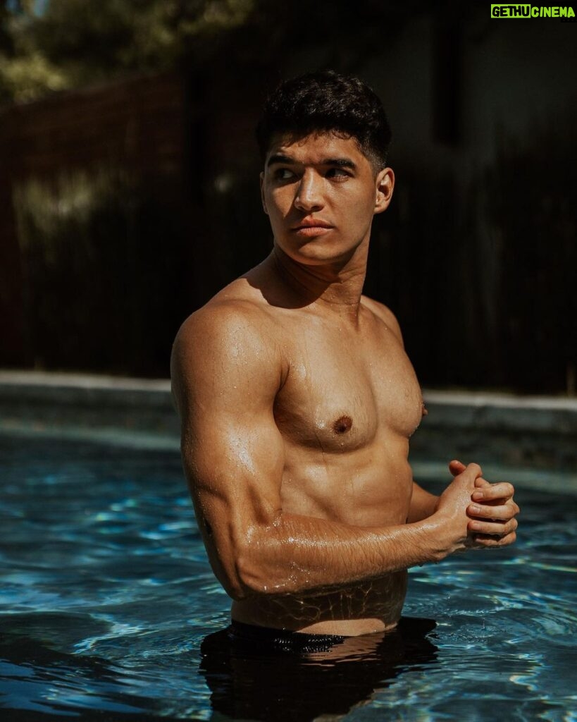 Alex Wassabi Instagram - was in a pretty low time in my life up until recently. finally starting to feel like myself again Calabasas, California