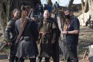 Alexander Dreymon Instagram - Paul Wilmshurst directed 3 episodes back to back this season. An extremely impressive feat considering the huge workload and countless challenges (COVID, continuity within changing seasons, stubborn horses, stubborn actors… 😊). 
So thank you @pootlefly for your guidance and your unshakable positive and joyful energy!