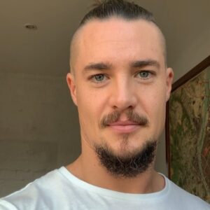 Alexander Dreymon Instagram - @officialzsl @int.anti.poaching.foundation #akashinga #zslamerica #womenempowerment