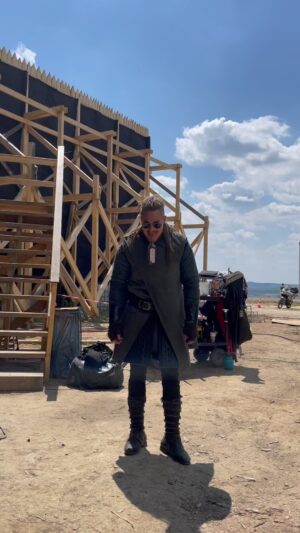 Alexander Dreymon Instagram - Tick tock tick tock… three days until #SevenKingsMustDie hits @Netflix. 

#TheLastKingdom