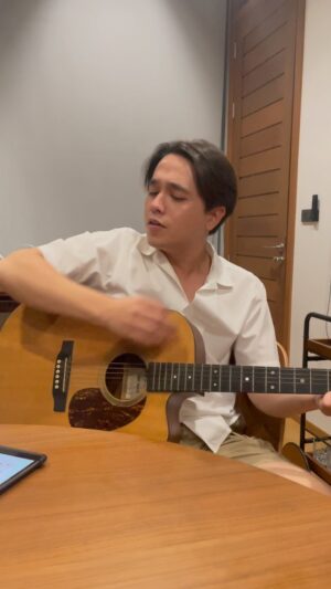 Alexander Rendell Instagram - If you know this song you are 30+ 🤫