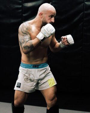 Alexander Volkanovski Instagram - Getting it done! #ufc298