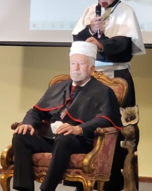 Alexandre Garcia Instagram - Doutor honoris causa, numa inesquecível noite de sábado.