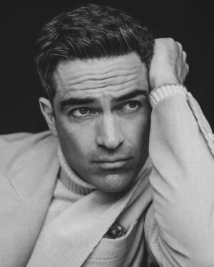 Alfonso Herrera Instagram - Gracias @mrfeelgoodhq @jbp007 
had a great time!
📷 @retosterchi 
@sonialeeartistry
@brunellocucinelli_brand