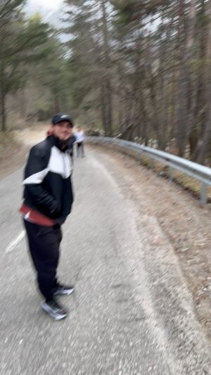 Ali Bagov Instagram - Каждый человек должен сам спасать своё тело и душу. Те, кто надеется, что их спасут другие, будут разочарованы.