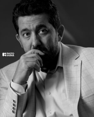 Ali Fadil Instagram - لكل من يسير معي اقول له
احذر ….. امامك مركبة طويلة 
( تايروفسكي)
اسف بس لازم وية الجلسة اكو عبارة رنانة حتى لو خريط
الصور بعدسة الحبيب كرار
@photokhana_studio