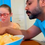 Ali Jassim Instagram - هُنالكَ قلوبُ بيضاء 🤍🤍لا يراها الا من قلوُبـَهُم بيضاء ..🤍🤍 #الاميرة_زهراء