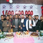 Ali Jassim Instagram - #مليارررررررررررر_ونصف مجموع مشاهداتي على منصة اليوتيوب خلال فترة قصيره تحقق هذا النجاح شكراً لكل من ساندني شكراً لاصدقائي في العمل ومساعدتهم لي لوصولي لهذا الرقم جمهوري الحبيب شكراً لدعمكم المستمر لي #والقادم_أجمل_بإذن_الله