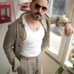 Ali Jassim Instagram - Sunny day 🌞 تحبون شتاء لو صيف ؟