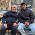 Ali Rabie Instagram - احلي صباح مع عم صلاح وكراسي على جمب وكلام من القلب وواحد فول ونقوم على طول 😀 @salahabdallah 🤍🤍