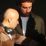 Ali Rabie Instagram - من كواليس مسلسل #نصي_التاني مع المخرج الجامد استاذ عمرو صلاح طبعا هو بيقولي حاجه هنا المفروض ان لما اعملها تضحك فا مش عارف ربنا يستر والمسلسل ميطلعش اكشن 😀 مسلسل #نصي_التاني علي شاهد ٩/٢٨ 😍😍😍😍😍💣💣💣💣 @amro_saladin @shahid.vod @ahmed_elganainy_gino