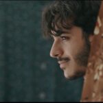 Ali Shadman Instagram - عِلت عاشق زِ عِلت ها جُداست عِشق اصطرلاب اَسرار خداست تَقدیم به « او » « حضرت مولانا » . . اِکران آنلاینِ فیلم « مُردن در آب مطهر » همچنان ادامه دارد ، برای تماشایش کافی‌ست اِسم فیلم را گوگل کنید . نظراتتون رو می خوانم و حظ میبرم بنویسید برام ♥️