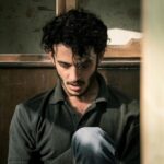Ali Shadman Instagram - « مُردن در آب مطهر » در بَخش مُسابقه ی جشنواره ی فیلم بوسان ... آرزوی درخشش برای تَک تَک فیلم های ایرانیِ حاضر در این جشنواره 🇮🇷 عکس از : @peymandadashzadeh #busanfilmfestival